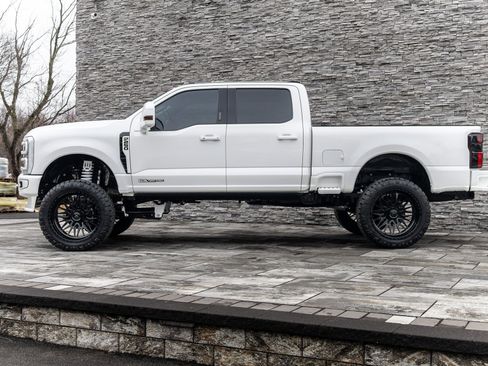 Used 2023 Ford F250 Platinum image 14