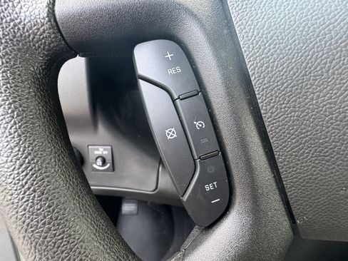 Used 2025 GMC Savana 3500 LT w/ LT Preferred Equipment Group RWD image 24