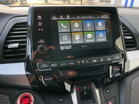 Certified 2024 Honda Odyssey EX-L image 17