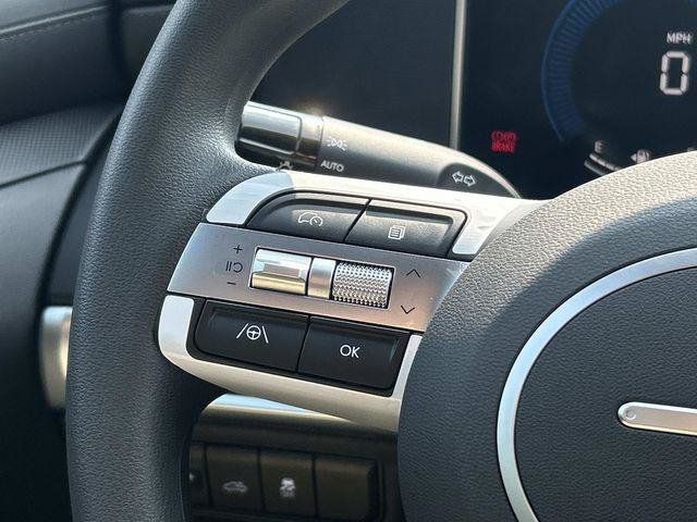 New 2027 Hyundai Santa Cruz SE AWD/4WD image 8