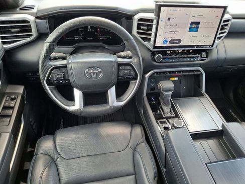 Used 2024 Toyota Sequoia Platinum AWD/4WD image 2