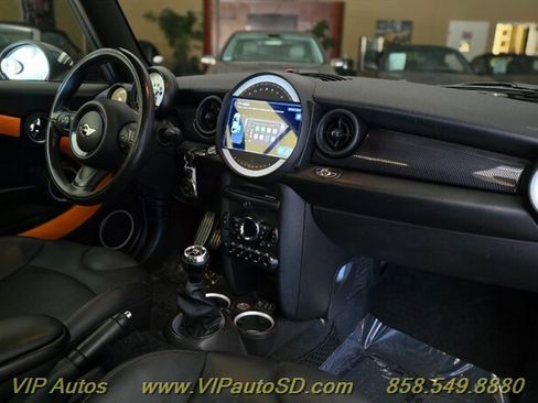 Used 2014 MINI Cooper S image 19