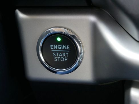 Used 2024 Ford Expedition Max XLT image 24