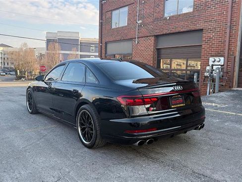 Used 2020 Audi S8 L image 8