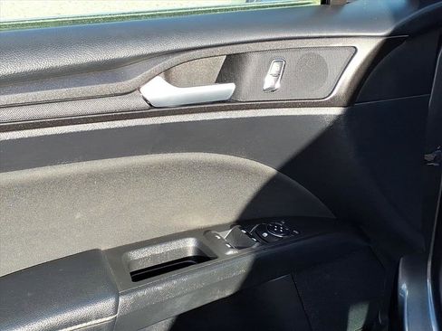 Used 2018 Ford Fusion S w/ Equipment Group 101A image 11