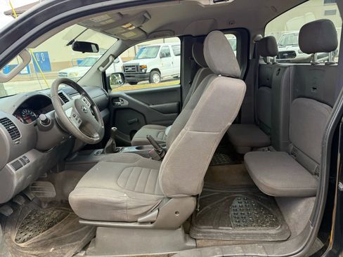 Used 2015 Nissan Frontier S w/ S Preferred Package image 9