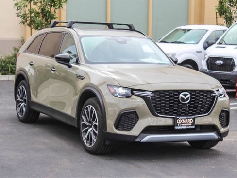 New 2025 MAZDA CX-70 Plug-In Hybrid w/ Premium Pkg image 3