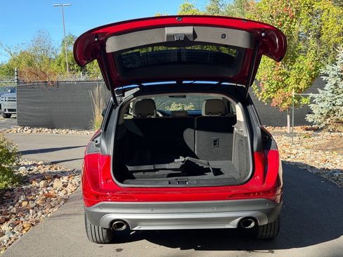 Used 2022 Lincoln Corsair Reserve w/ Elements Package image 16