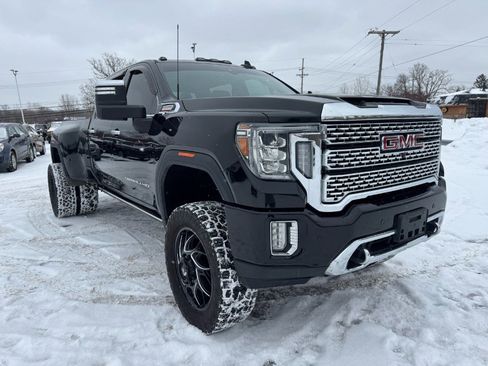Used 2021 GMC Sierra 3500 Denali w/ Denali Ultimate Package image 7