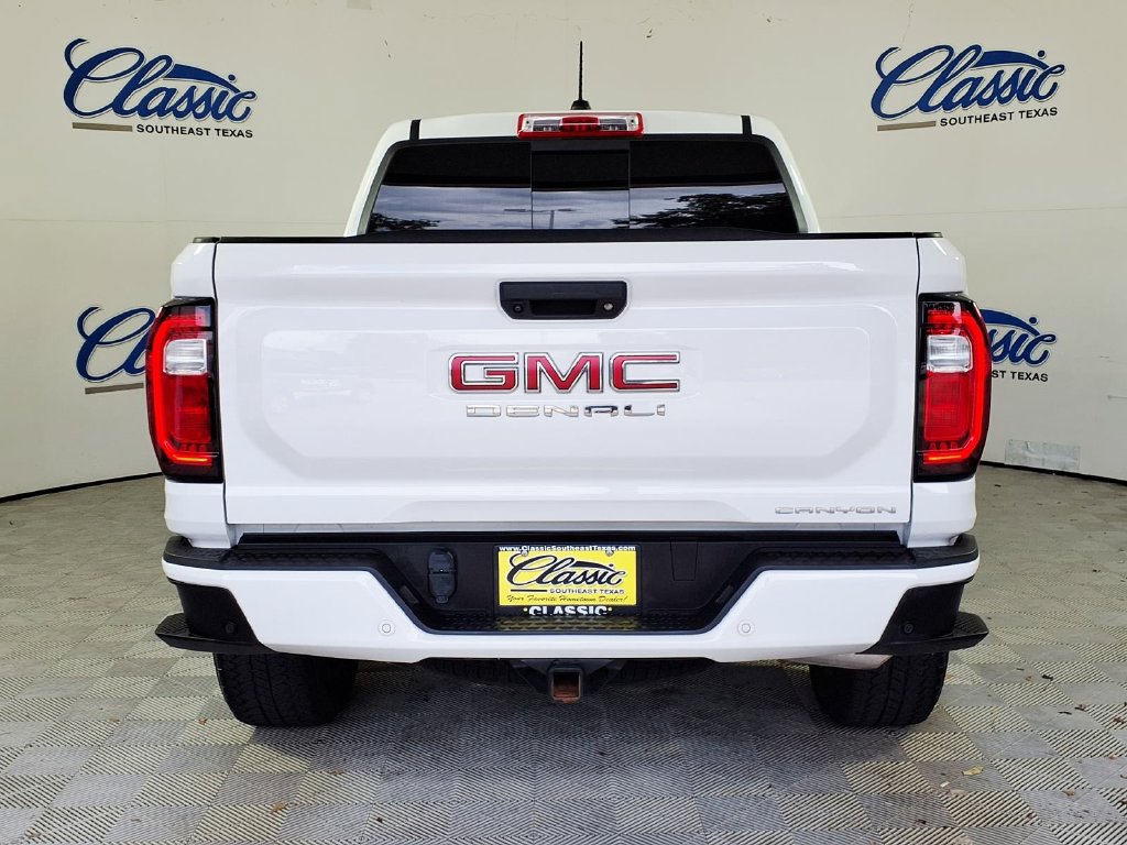 Used 2024 GMC Canyon Denali AWD/4WD image 4