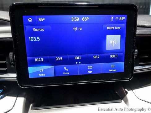 Used 2022 Ford Explorer XLT w/ Equipment Group 202A image 24