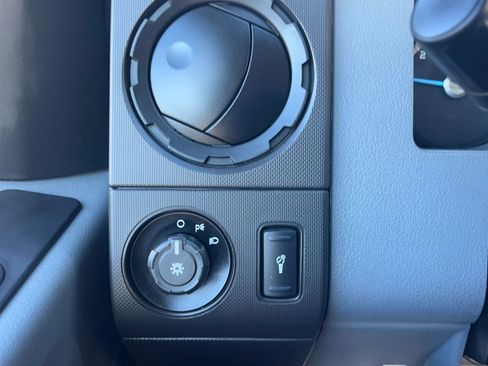 Used 2016 Ford F250 XL w/ Power Equipment Group image 39