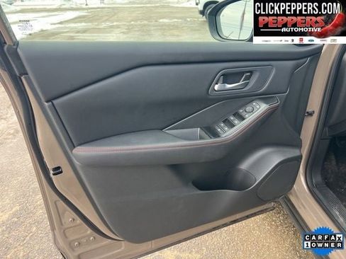 Used 2025 Nissan Rogue SV image 9