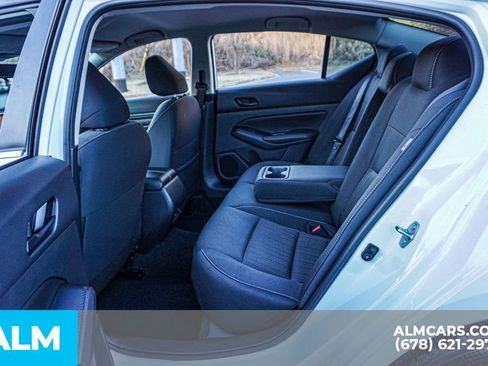 Used 2025 Nissan Altima 2.5 SV image 21