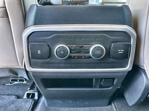 Used 2024 Ford Expedition Max Limited image 22