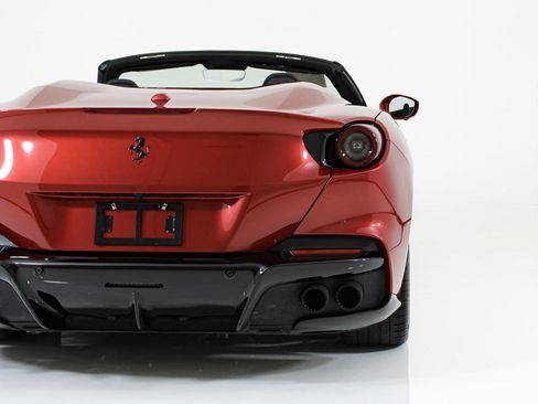 Certified 2023 Ferrari Portofino M RWD image 23