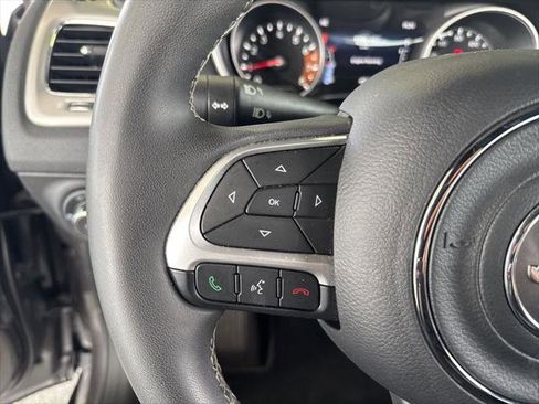 Certified 2021 Jeep Compass Latitude image 18