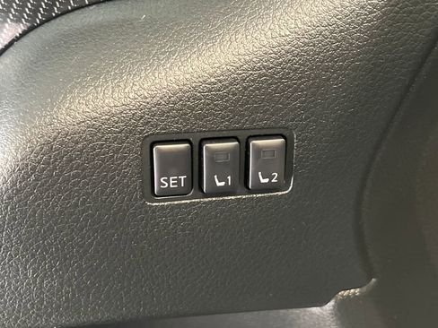 Used 2020 Nissan Rogue SL AWD/4WD image 35