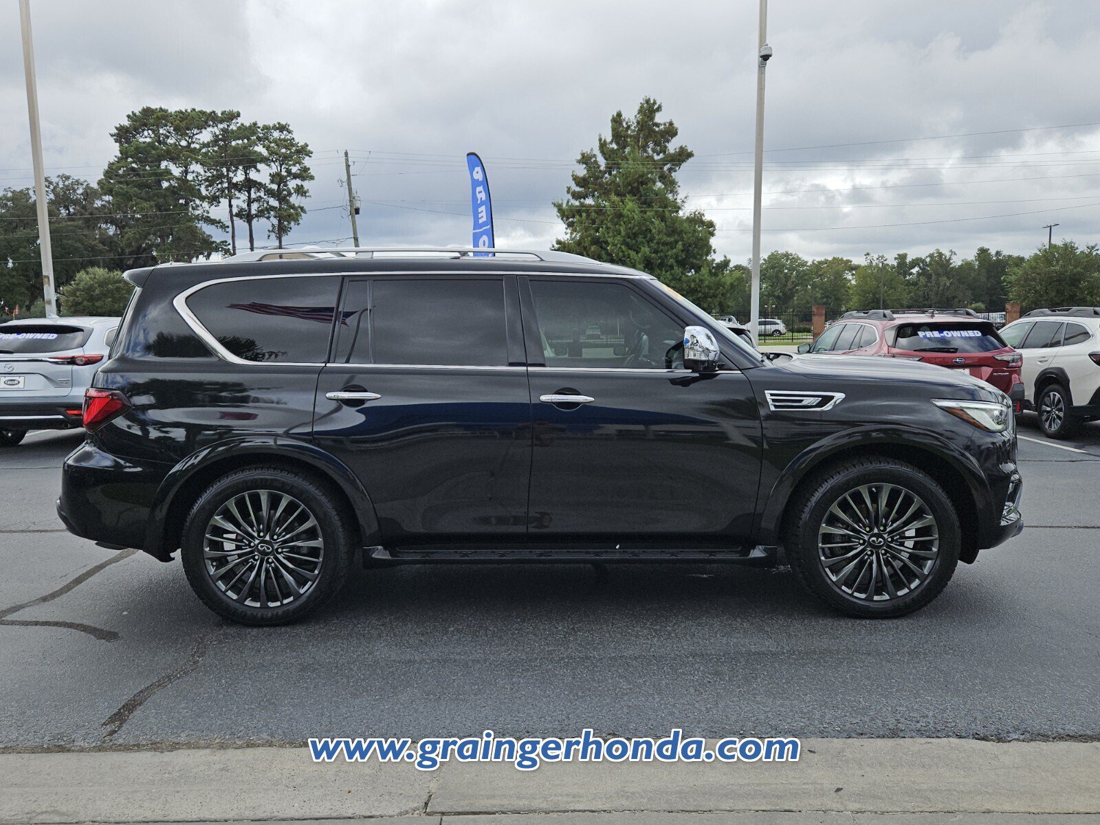 Used 2022 INFINITI QX80 Sensory w/ Cargo Package AWD/4WD image 6