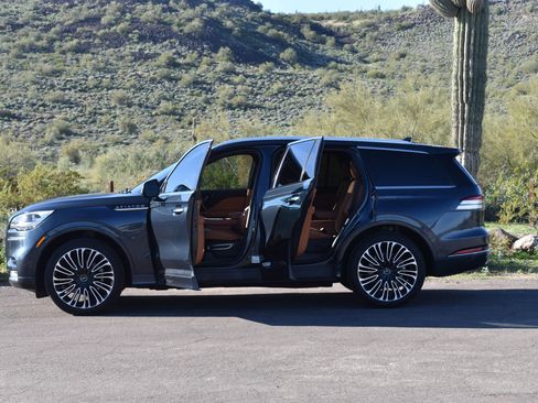 Used 2020 Lincoln Aviator Black Label w/ Dynamic Handling Package image 7