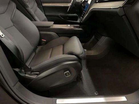 Used 2025 Volvo EX90 Ultra AWD/4WD image 77