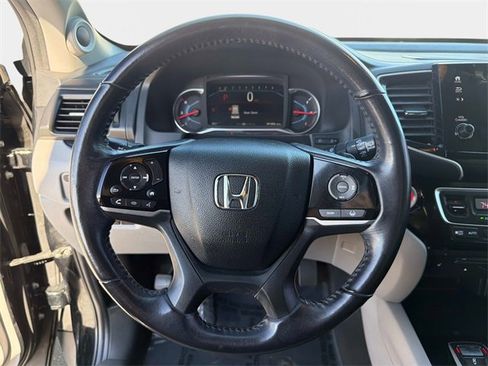 Used 2019 Honda Pilot Touring image 26