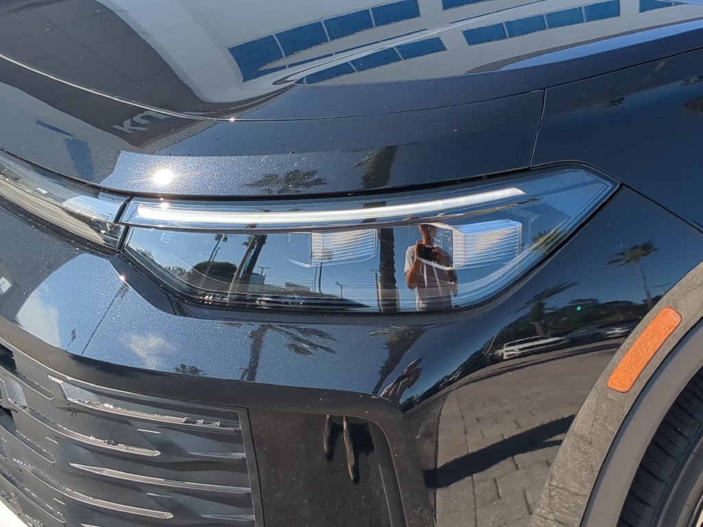 Certified 2026 Volkswagen Tiguan S FWD image 7