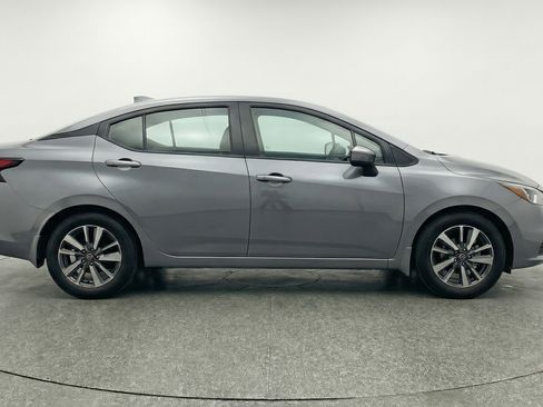 Used 2025 Nissan Versa SV FWD image 11