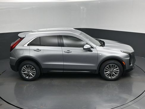 Used 2024 Cadillac XT4 Premium Luxury FWD image 13