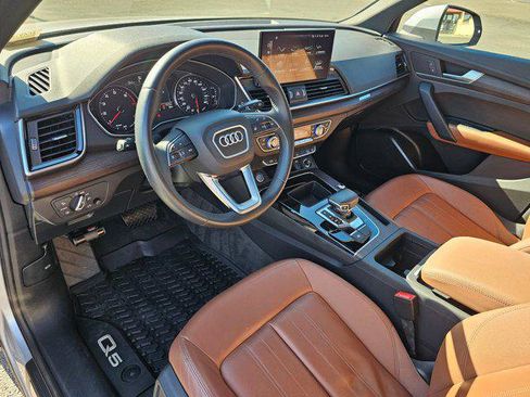 Used 2022 Audi Q5 2.0T Premium AWD/4WD image 2