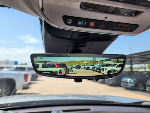 New 2026 GMC Acadia Denali w/ Super Cruise Package FWD image 38