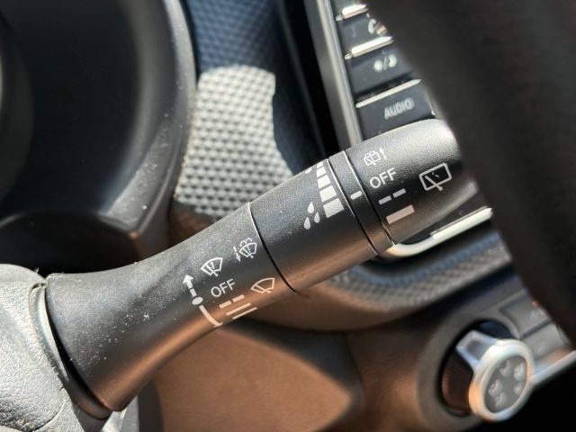 Used 2021 Nissan Kicks S FWD image 19