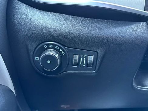 Used 2025 Jeep Compass Limited AWD/4WD image 25