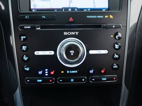 Used 2016 Ford Explorer Sport w/ Equipment Group 401A AWD/4WD image 37