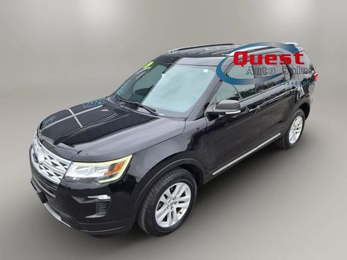 Used 2019 Ford Explorer XLT w/ Equipment Group 202A AWD/4WD image 2