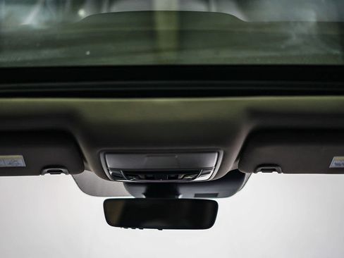 Used 2025 Acura RDX SH-AWD w/ Technology Package image 14