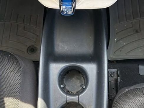 Used 2017 Toyota Prius Two w/ Carpet Mat Package FWD image 11