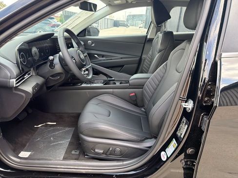New 2026 Hyundai Elantra Limited FWD image 12