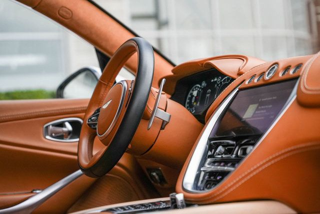 Used 2021 Aston Martin DBX AWD/4WD image 54