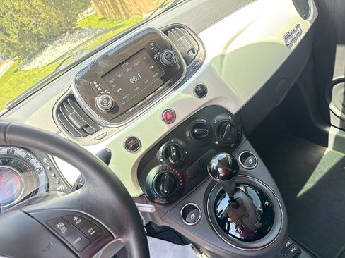 Used 2016 FIAT 500 Pop w/ Italia Package FWD image 16