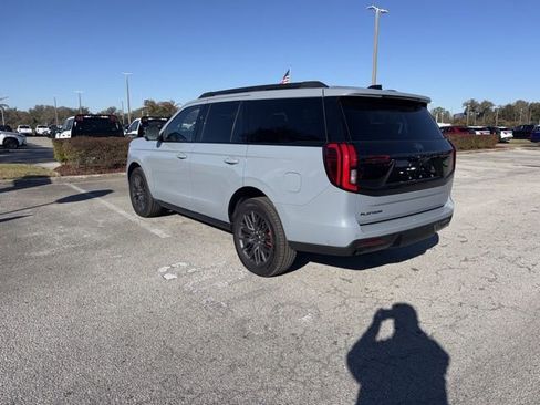 Used 2025 Ford Expedition Platinum w/ Stealth Performance Package image 7