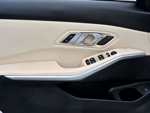 Used 2019 BMW 330i Sedan image 9