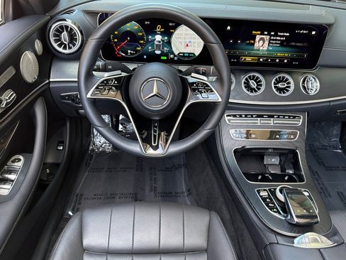 Used 2023 Mercedes-Benz E 450 Cabriolet image 15
