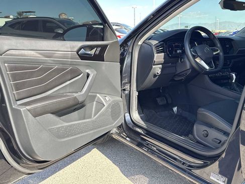 Used 2023 Volkswagen Jetta SEL image 27