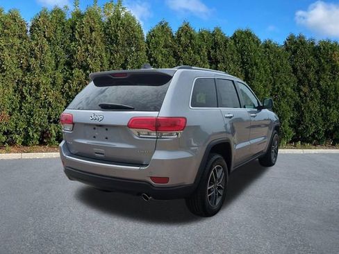 Used 2019 Jeep Grand Cherokee Limited AWD/4WD image 4