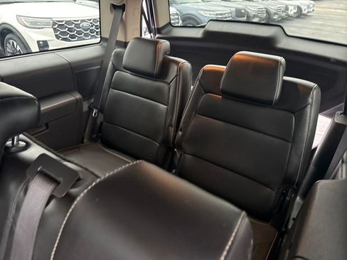 Used 2011 Ford Flex SEL w/ Rapid Spec Order Code image 19