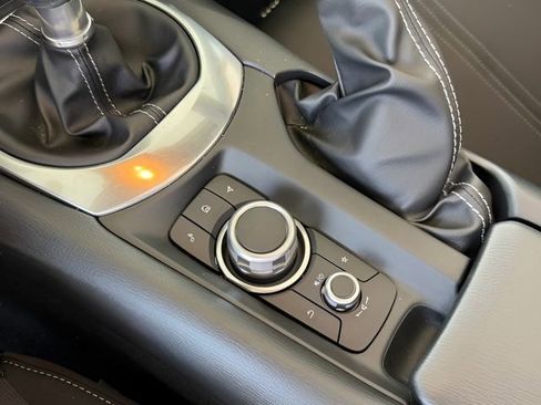 Used 2024 MAZDA MX-5 Miata Sport image 32