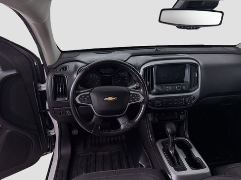 Used 2022 Chevrolet Colorado LT w/ Fleet Safety Package image 15