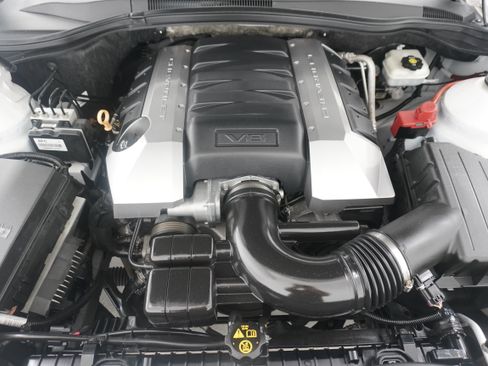Used 2010 Chevrolet Camaro SS w/ Black Stripe Package RWD image 28