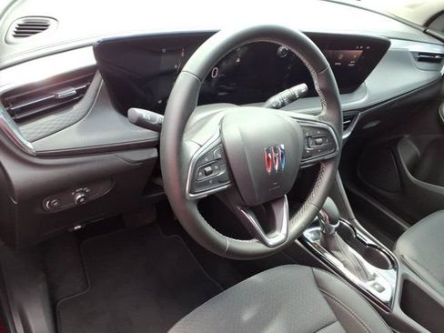 Used 2024 Buick Encore GX Preferred FWD image 8